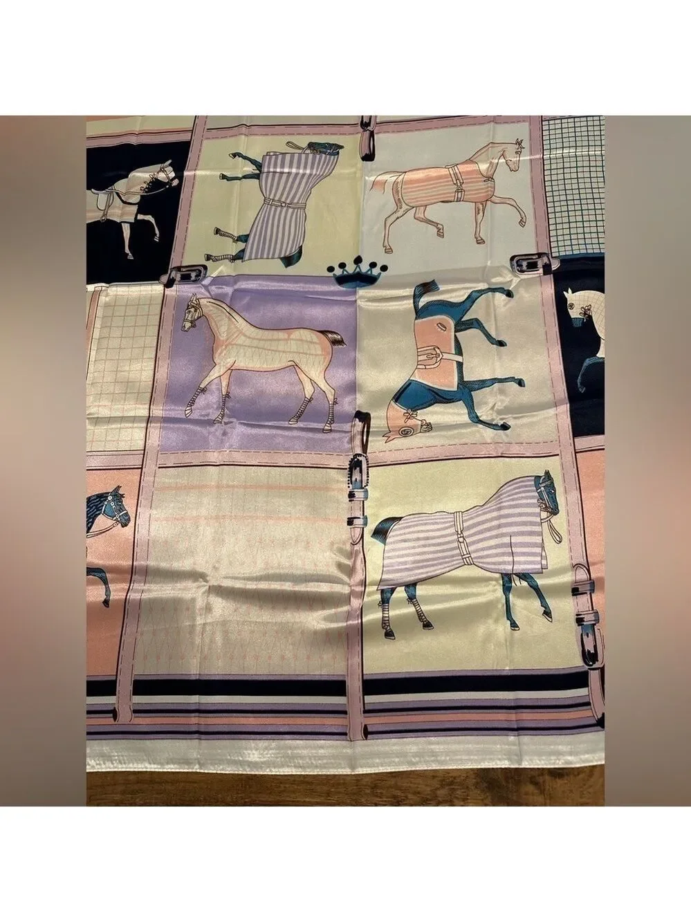 Square Scarf - Luxury Horse Novelty Print on 100% Satin Feeling Polyester NWOT